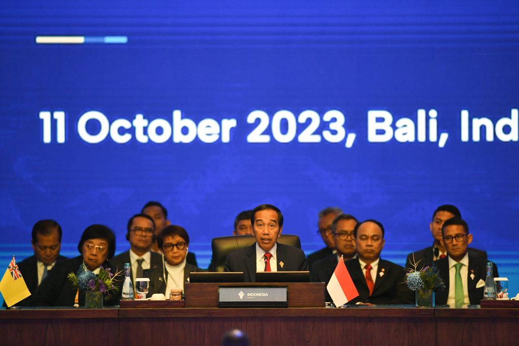 Konferensi-Tingkat Tinggi KTT AIS Forum 2023