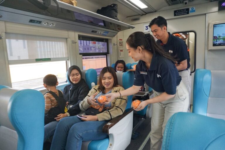 Imlek kereta api 2