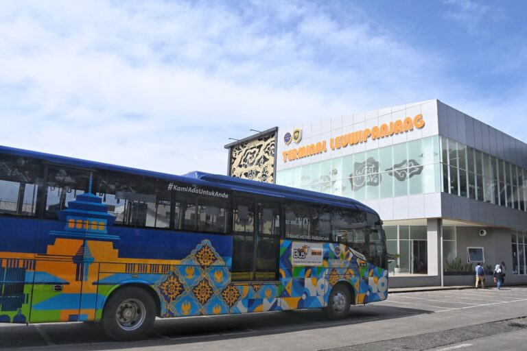 terminal leuwipanjang