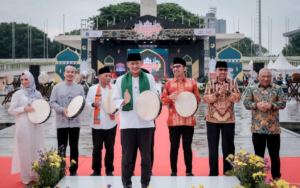 Menparekraf Sandiaga Salahuddin Uno membuka secara resmi Djakarta Ramadan Fair2024" yang berlangsung di Lapangan Banteng, Jakarta,