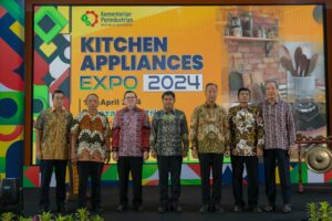 Strategi Kemenperin Kitchen Appliance Kemenperin Kembangkan Industri Peralatan Dapur Logam