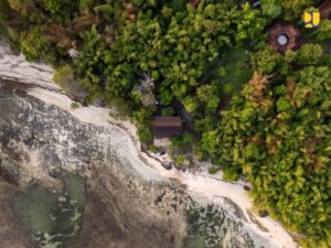 Kawasan Pantai Plengkung