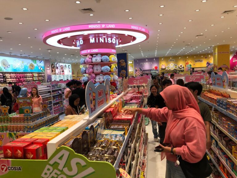 MINISO LAND 1