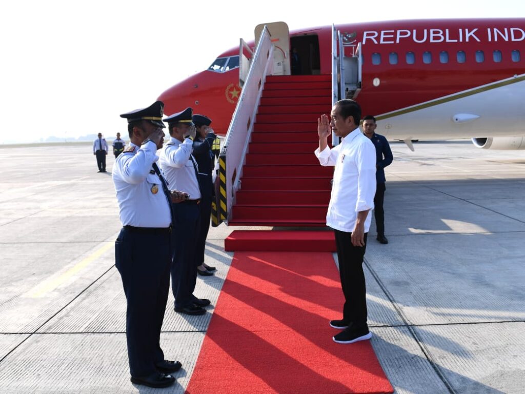 Presiden Joko Widodo menuju Lampung