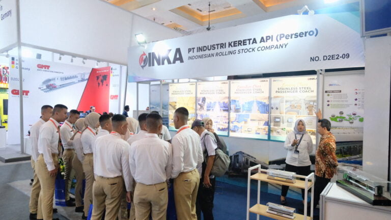 INKA hadir di Railway Tech Indonesia 2024