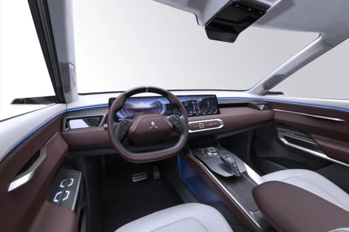 Mitsubishi DST Concept Interior