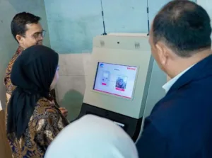 Telkomsel gunakan alat Biometrik untuk verifikasi.