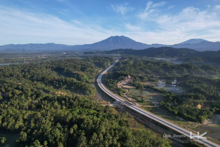 Jalan Tol Pekanbaru - Sicincin