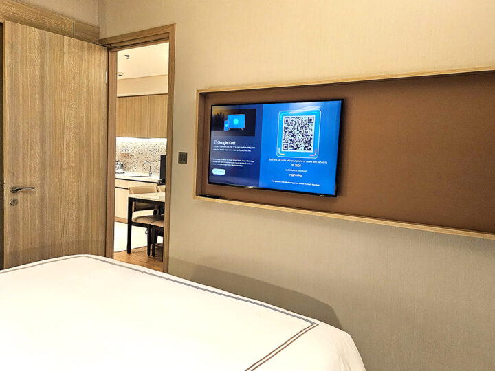 Samsung Seri TV Hotel HU8000F untuk hotel